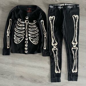 Boys Cat & Jack Skeleton Pajama Costume Set. Glow in the dark. Halloween.